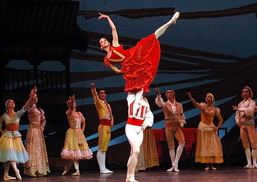 Viengsay Valdes and Romel Frometa will participate in International Festival of Ballet in Japan